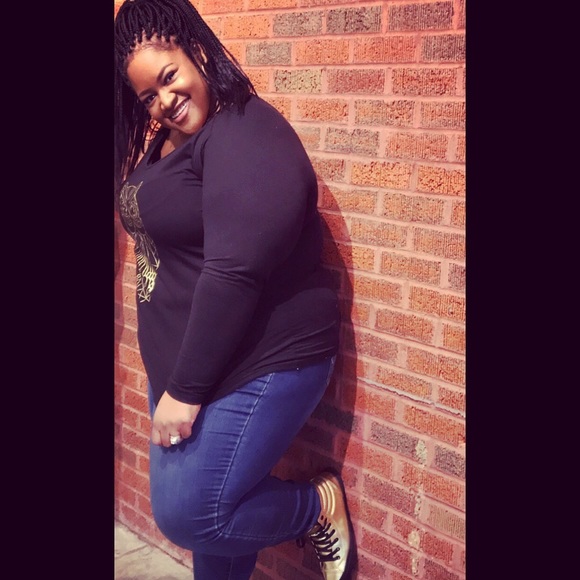 Glitz and Glamor- Hi Top Shiny Gold Converse - Picture 3 of 3